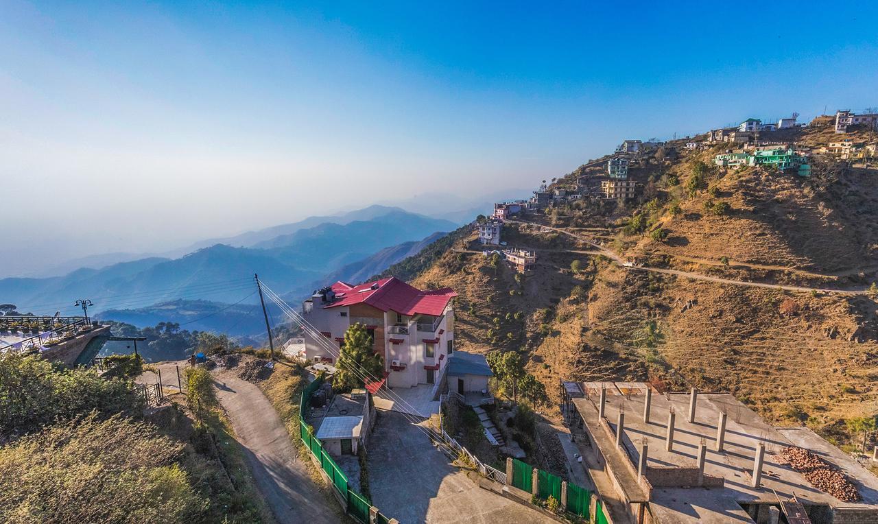 Royal Suites By Park Tree, Kasauli Exterior photo