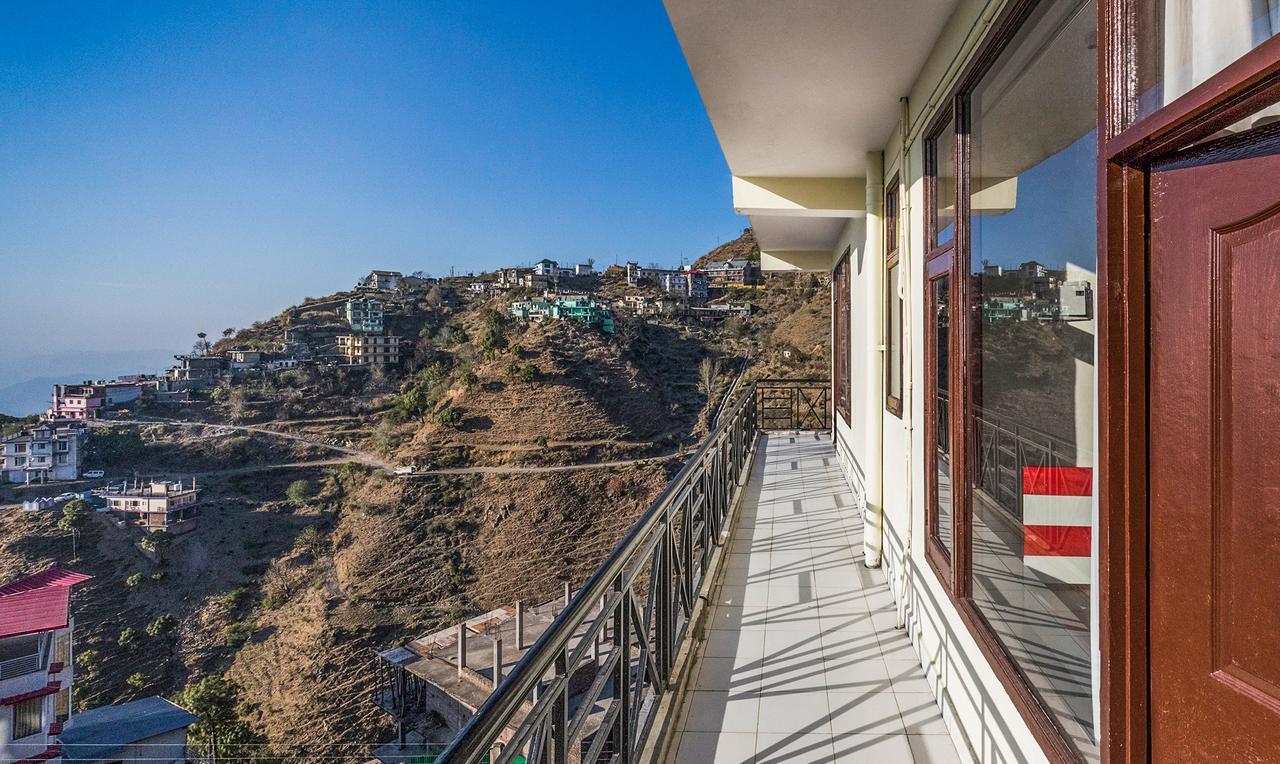 Royal Suites By Park Tree, Kasauli Exterior photo
