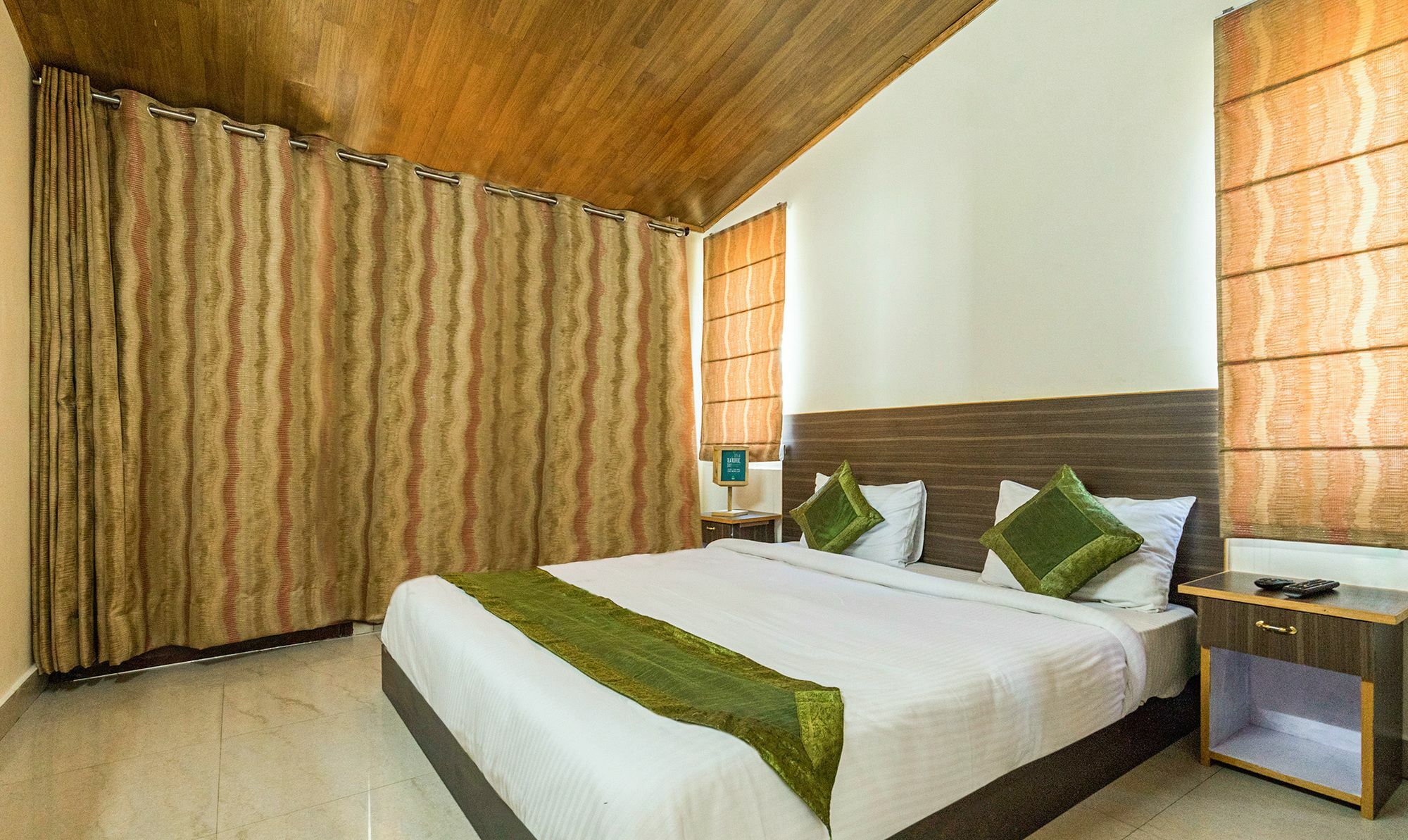 Royal Suites By Park Tree, Kasauli Exterior photo